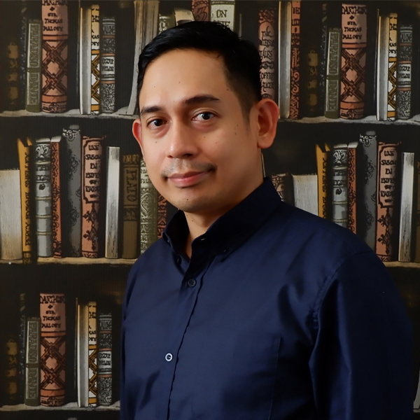 Eryanto Nugroho merupakan salah satu pengajar di Sekolah Tinggi Hukum (STH) Indonesia Jentera. Ia memperoleh gelar Sarjana Hukum dari Universitas Indonesia pada 2001 dan kemudian melanjutkan studinya di Erasmus School of Law, Belanda, untuk gelar Master of Laws pada 2005.