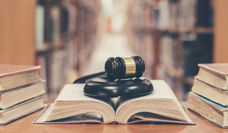 Kuliah Jurusan Hukum : Jangan Termakan Mitos!