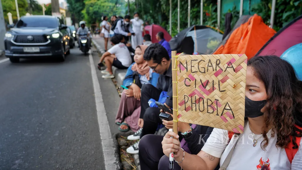Wakil Rakyat atau Wakil Siapa?