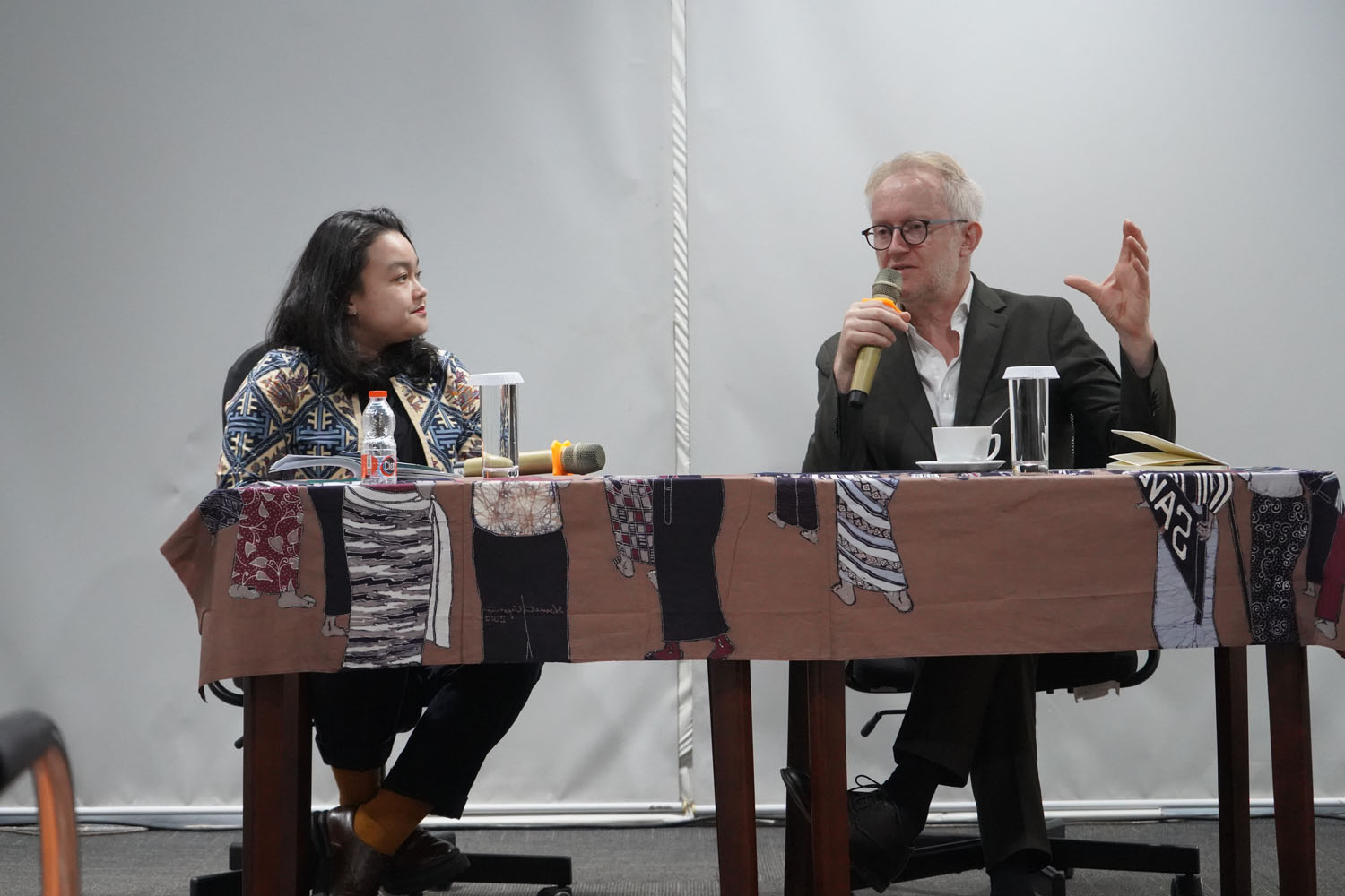 David Van Reybrouck Bahas Revolusi Indonesia sebagai Sejarah Dunia